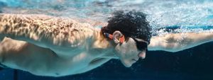 bone conduction headphones swimming underwater.jpg bone conduction headphones swimming underwater.jpg